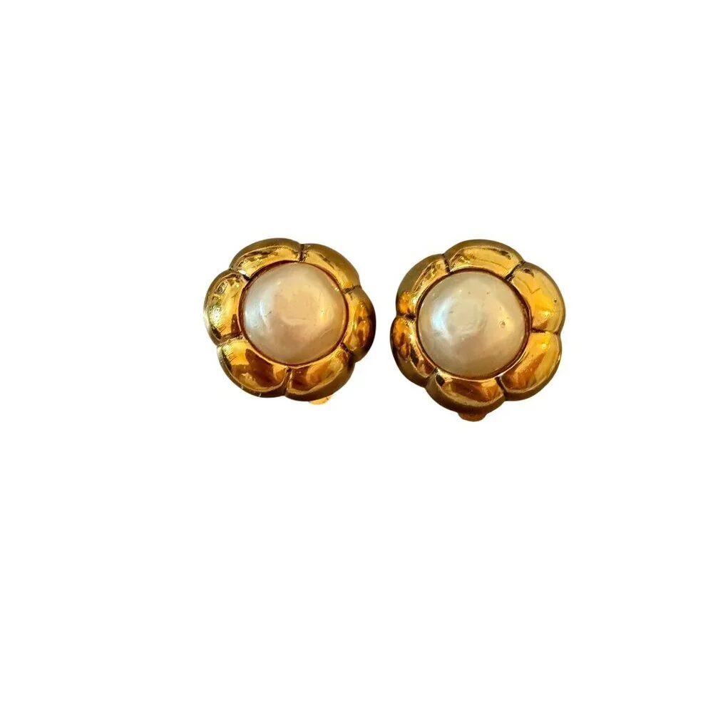 Chanel Logo Gold-plated Flower Central Faux Pearl Clip-On Earrings